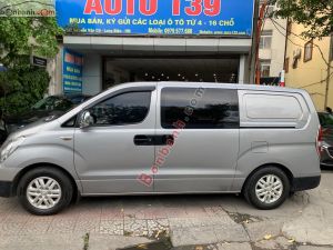 Xe Hyundai Grand Starex Van 2.5 MT 2017