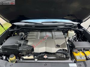 Xe Toyota Land Cruiser 4.6 V8 2019